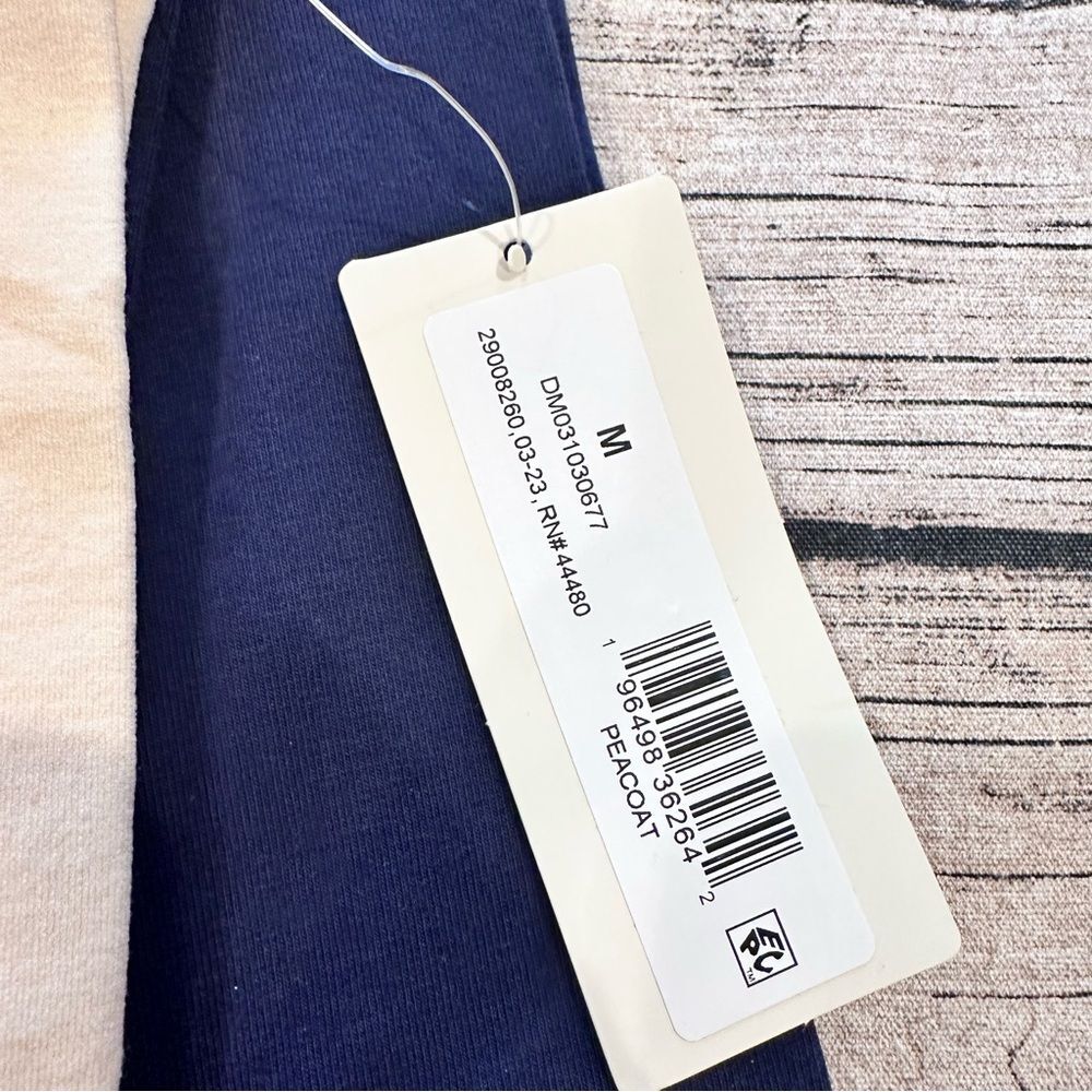 NWT Destination Maternity—  Maternity Core Leggings in Navy Size Medium - Picture 3 of 6